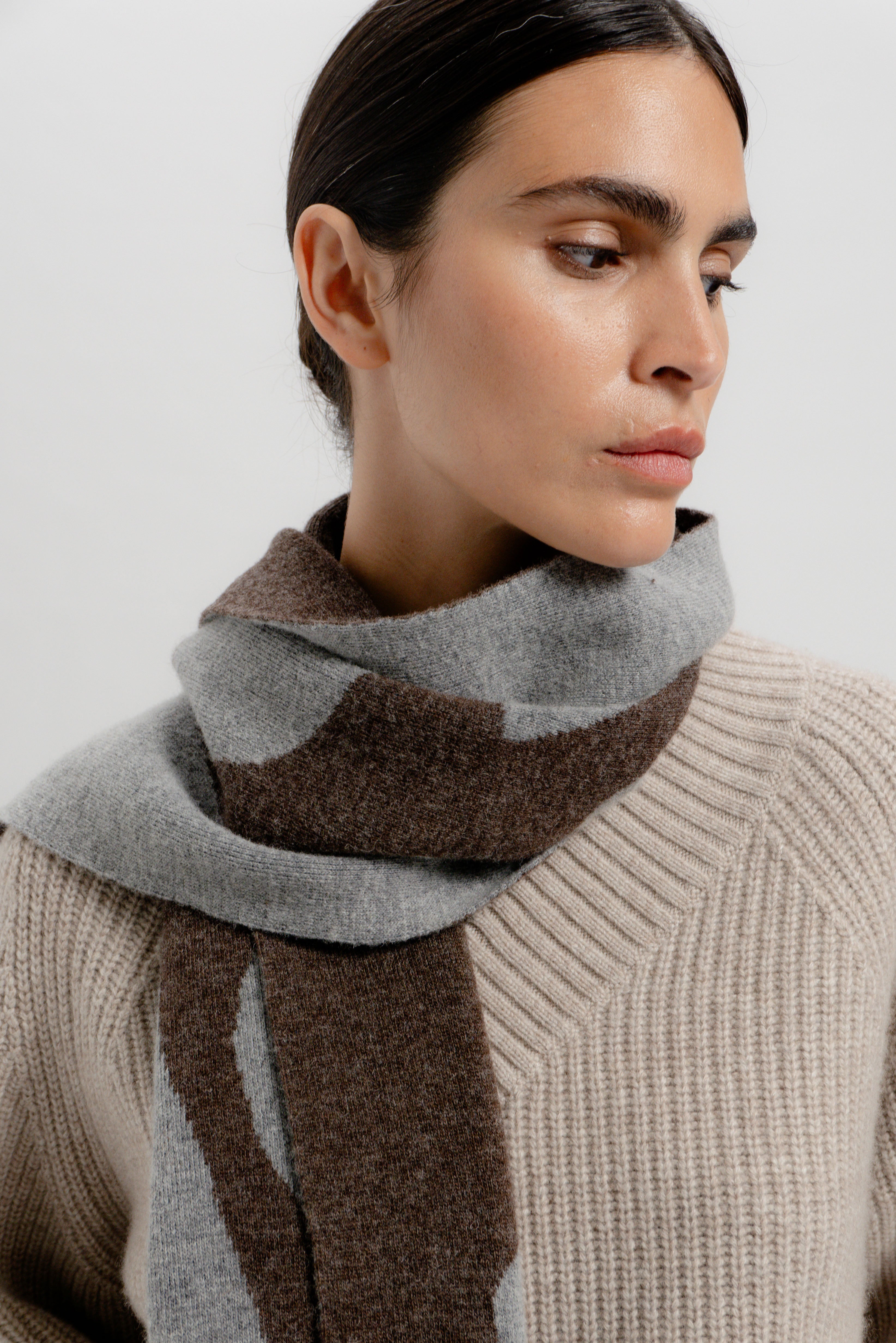 Wavy Drift Scarf - Brown/Grey