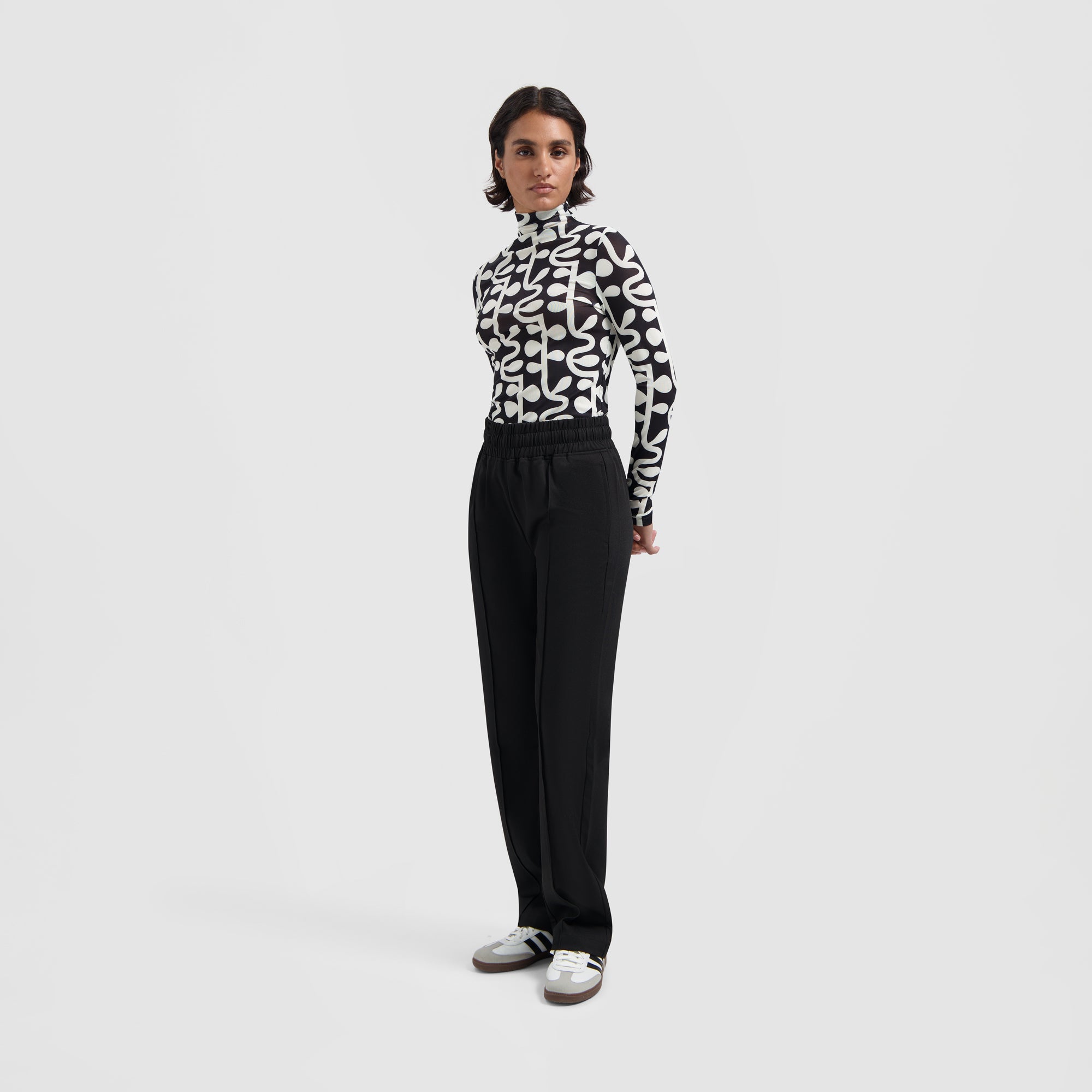 WMN Vine AOP Mockneck - Black