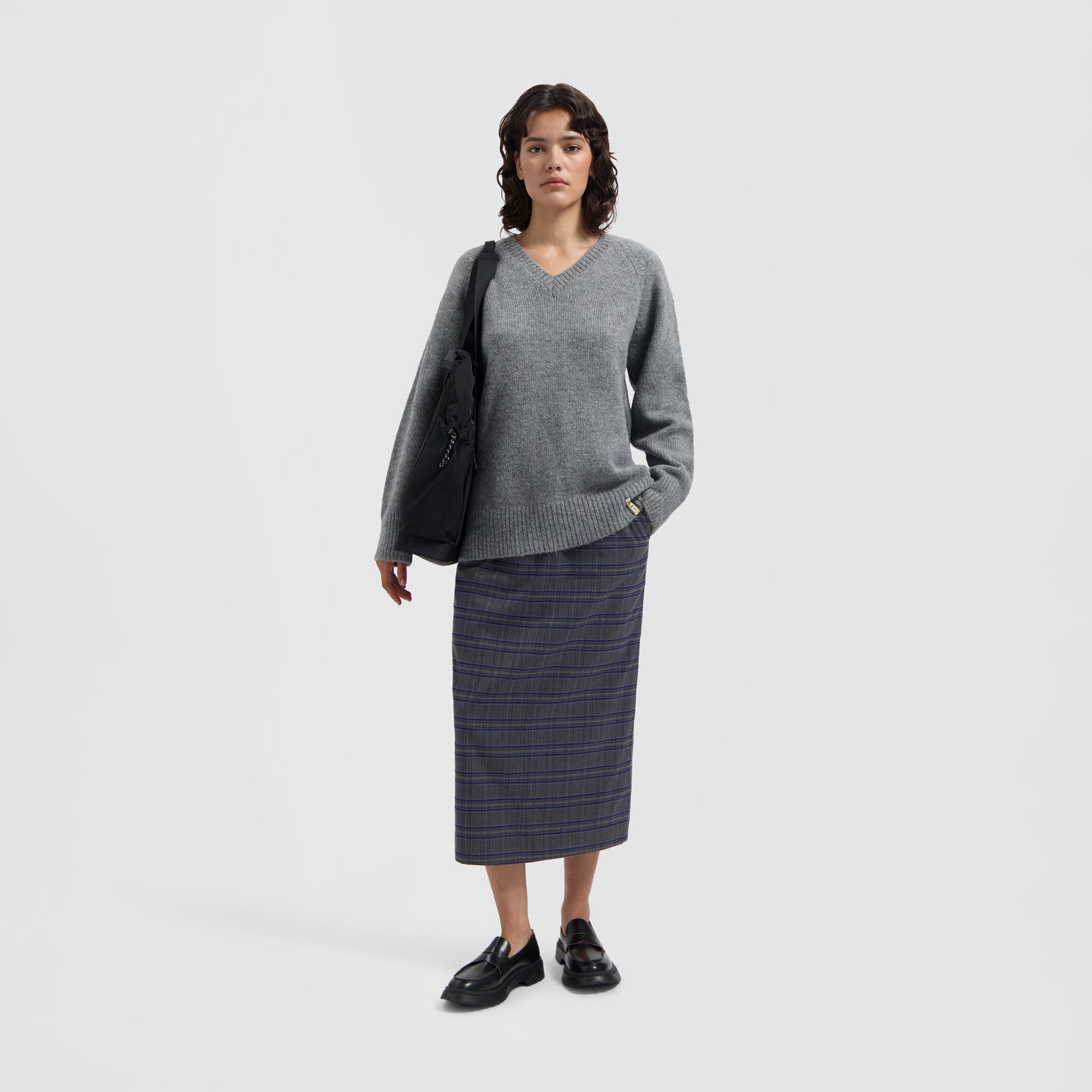 WMN V-Neck Oversized Sweater - Heather Grey