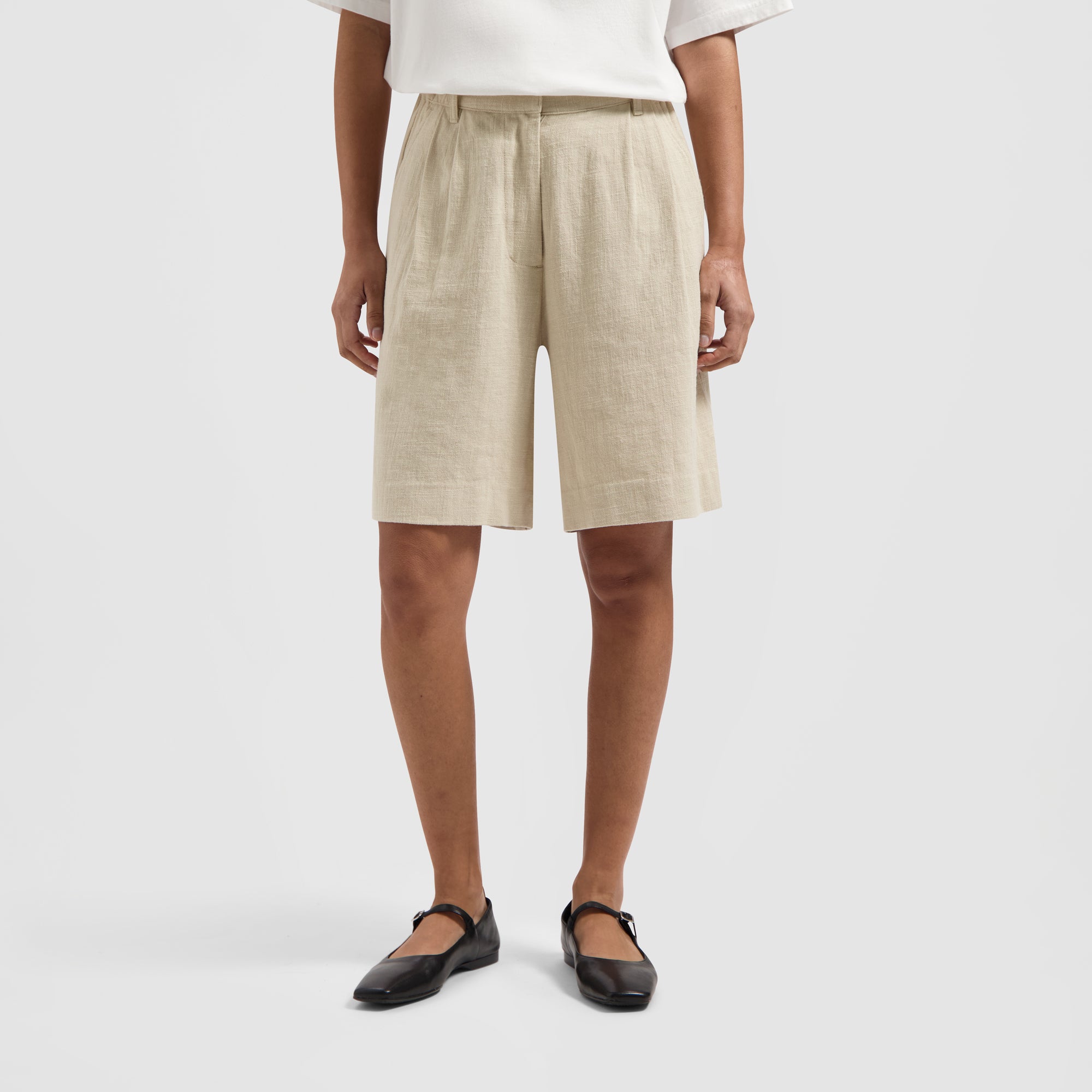 WMN Linen Tailored Shorts - Oatmeal